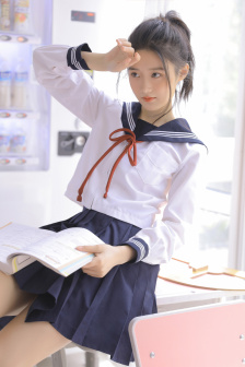 肉体献身老板在线观看